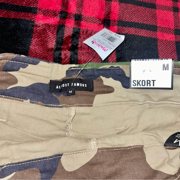 Camo Pleated Mini Skort - Picture 10 of 13